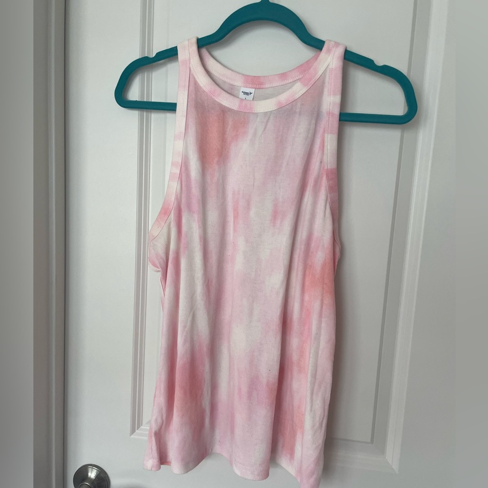 Old Navy Active - Ultra Light Ribbed Tank Top - Picture 2 of 5
